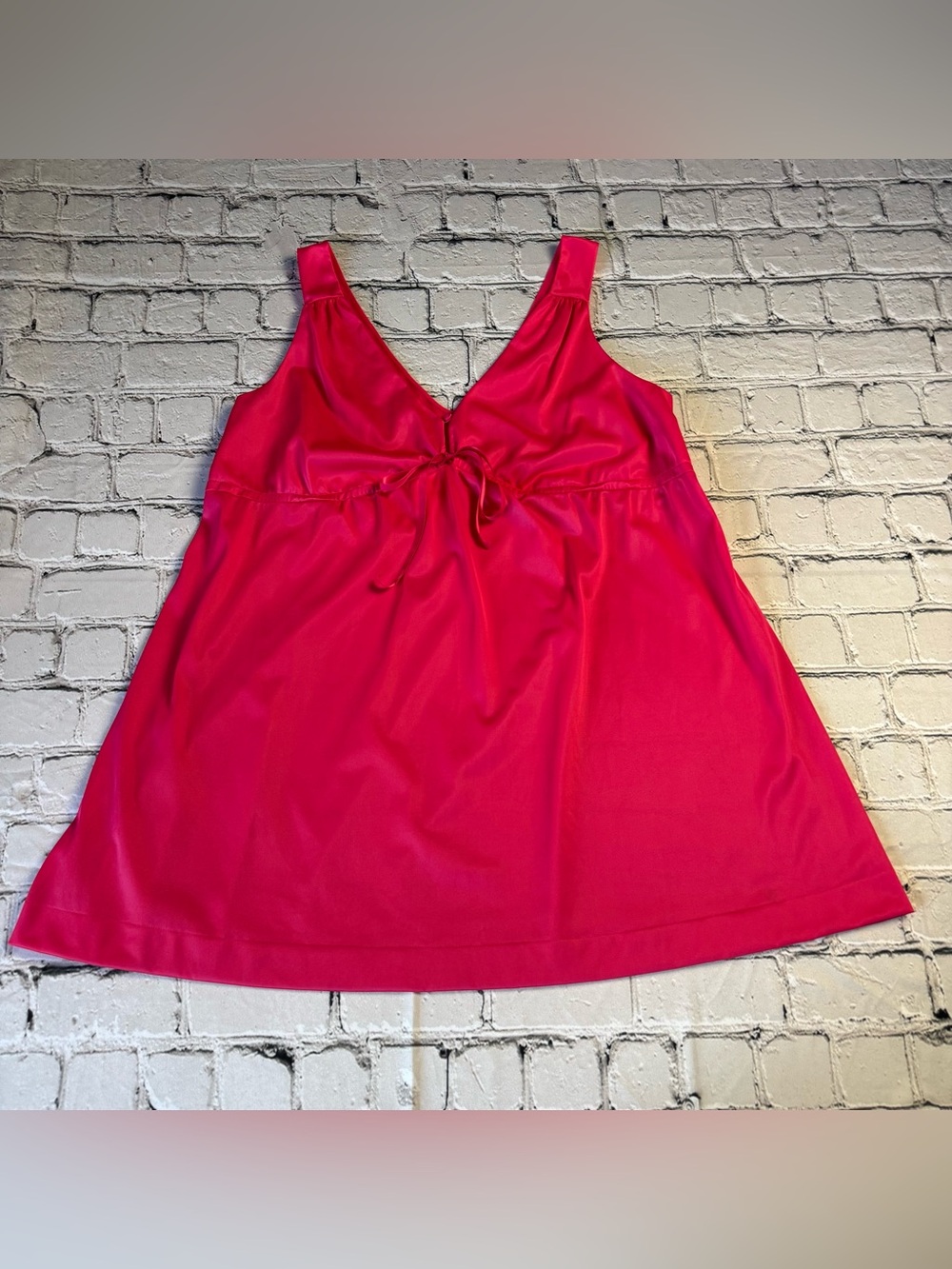Vintage Vanity Fair Fuchsia Pink Nylon Satin Sleeveless Babydoll Slip Size M
